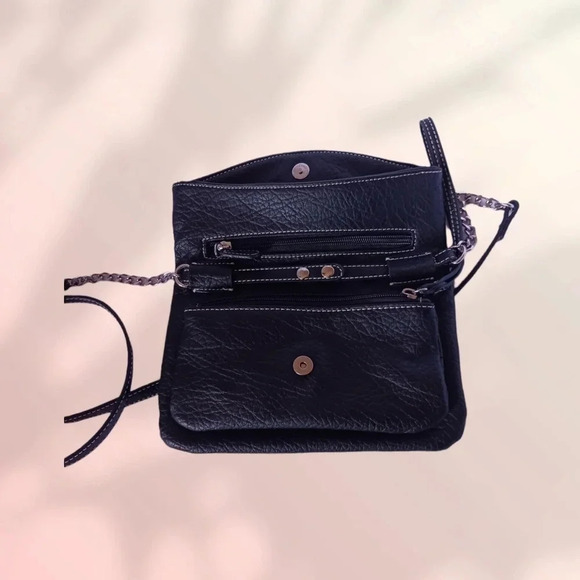-Nine West tunnel fold over crossbody bag black - Picture 3 of 10